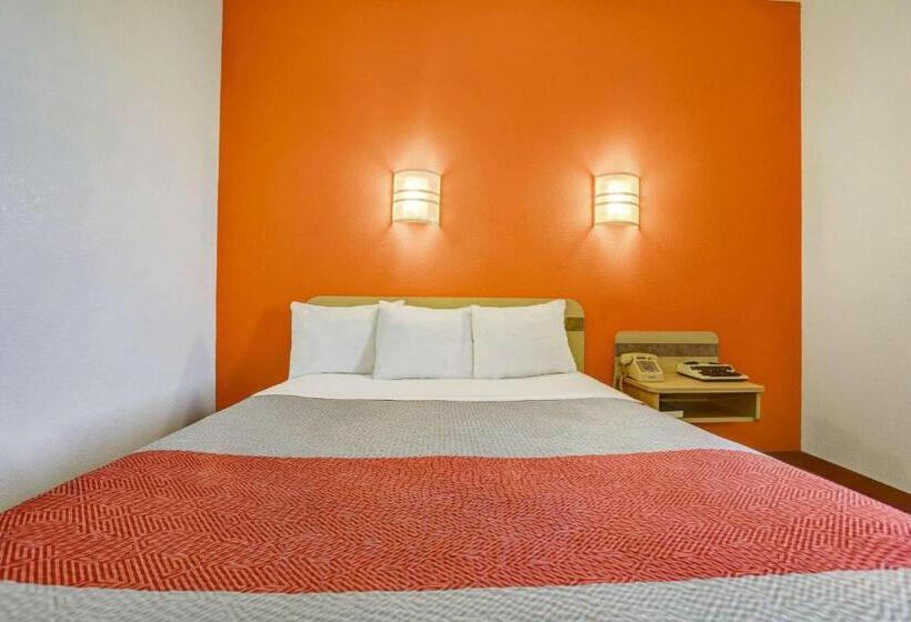 身障者適用スタンダードルーム, Motel 6 Lemoore, Ca