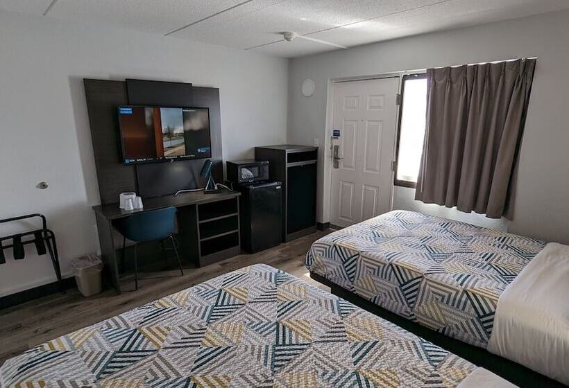 غرفه قياسيه سريرين مزدوجين, Motel 6 Leominster, Ma