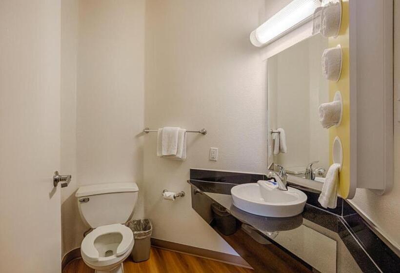 غرفة ديلوكس سرير كينج, Motel 6caseyville, Il  Caseyville Il