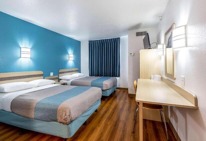 חדר סטנדרט לארבעה, Motel 6caseyville, Il  Caseyville Il