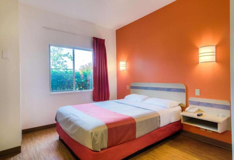 장애인을 위한 스탠다드 룸, Motel 6owensboro, Ky