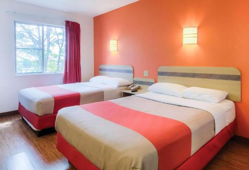 غرفة قياسية رباعية, Motel 6owensboro, Ky