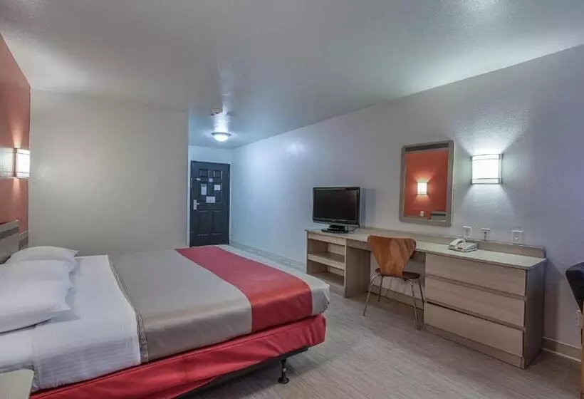 اتاق استاندارد با تخت بزرگ, Motel 6 Pasadena, Tx
