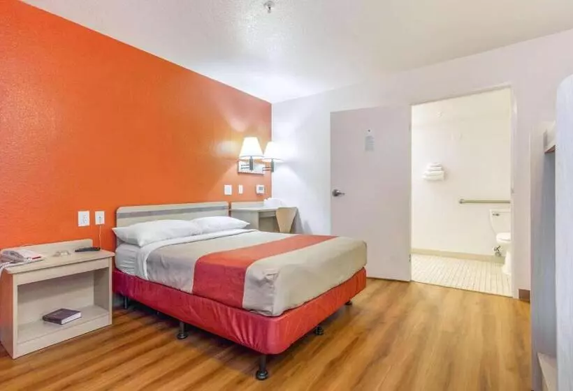 身障者適用スタンダードルーム, Motel 6phoenix, Az  West