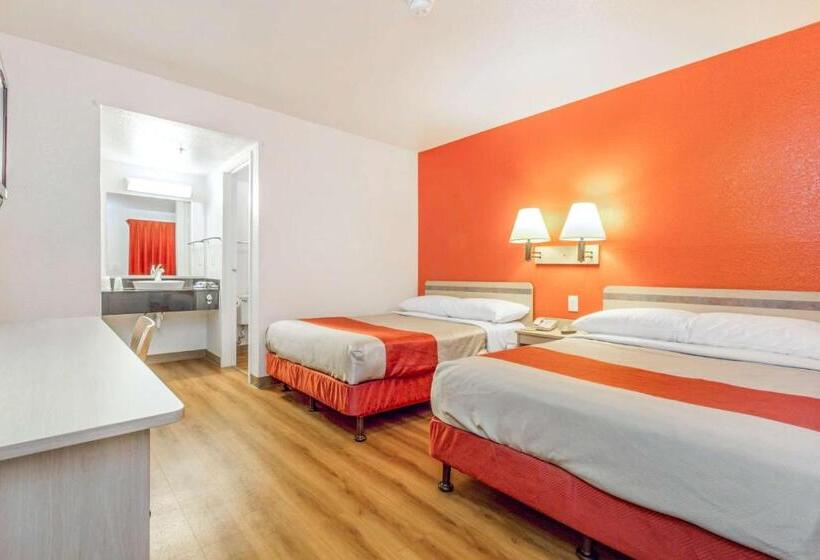 スタンダード4人部屋, Motel 6phoenix, Az West