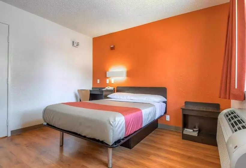 身障者適用スタンダードルーム, Motel 6 san Diego, Ca North