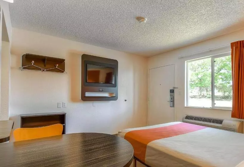 身障者適用スタンダードルーム, Motel 6 san Diego, Ca North