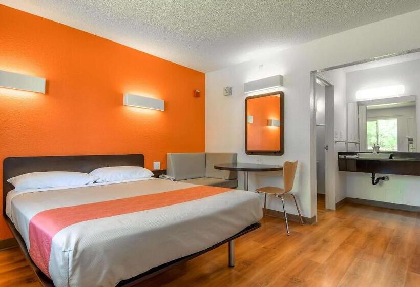 适合残疾人使用的标准间, Motel 6 san Diego, Ca  North