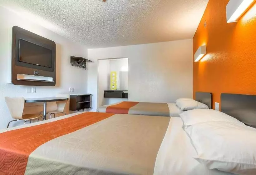 デラックスの4人部屋, Motel 6 san Diego, Ca North