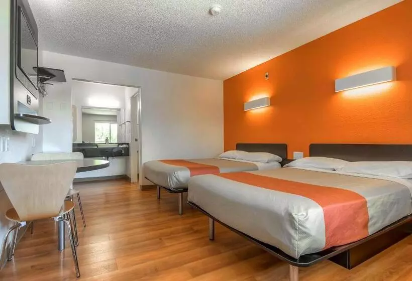デラックスの4人部屋, Motel 6 san Diego, Ca North