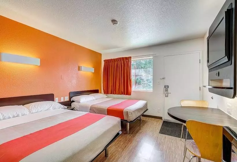 ２ダブルベッドのスタンダードルーム, Park Inn By Radisson, Thornton
