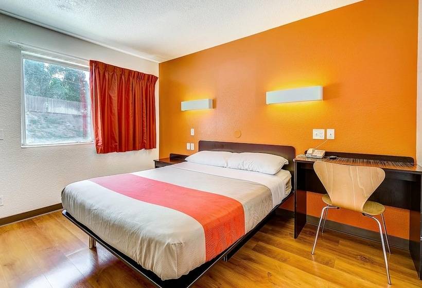 适合残疾人使用的标准间, Park Inn By Radisson, Thornton