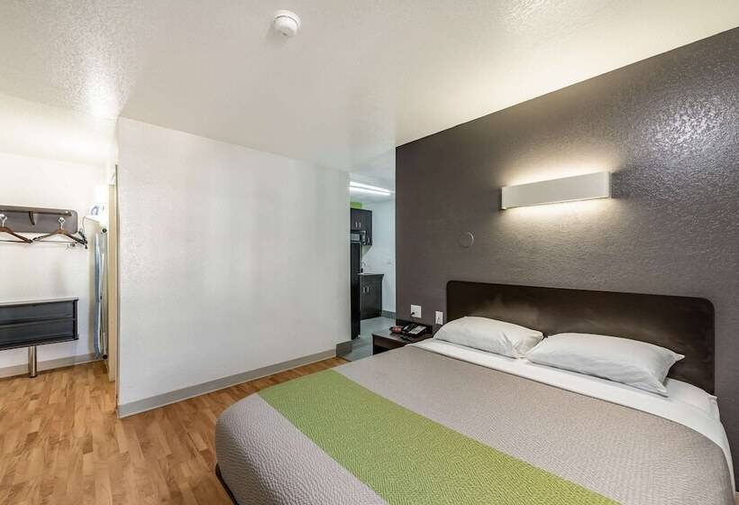 디럭스 룸, Studio 6 Monroe, La  Hwy 165