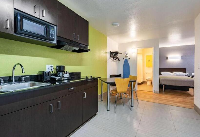 디럭스 4인 룸, Studio 6 Monroe, La  Hwy 165