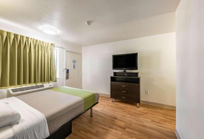 장애인을 위한 스탠다드 룸, Studio 6 Monroe, La  Hwy 165