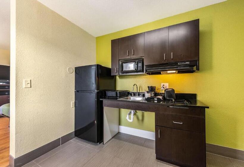 장애인을 위한 스탠다드 룸, Studio 6 Monroe, La  Hwy 165