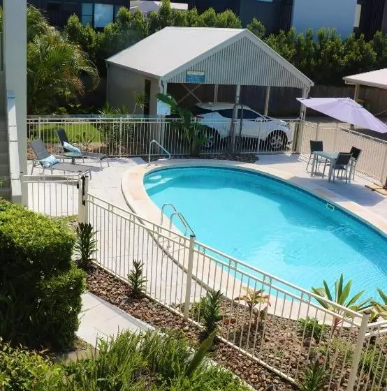 1 Bedroom Apartment River View, Noosa River Palms