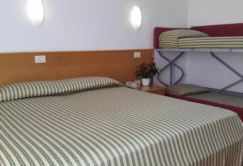 اتاق سوپریور چهار تخته, Casa Santa Maria