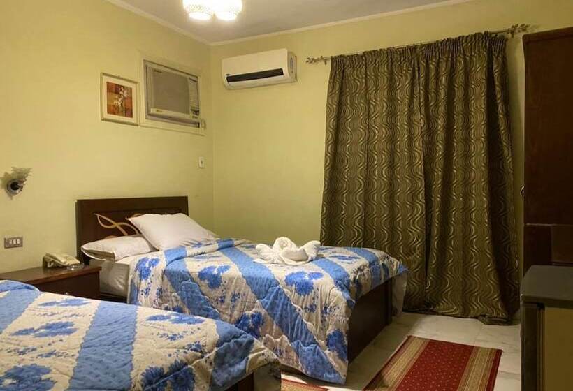اتاق لوکس سه تخته, Rose Hotel Cairo