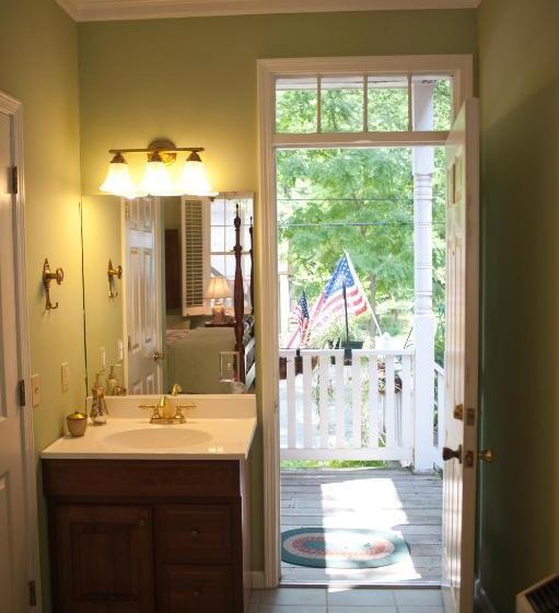 スタンダードルーム, Green Tree Inn