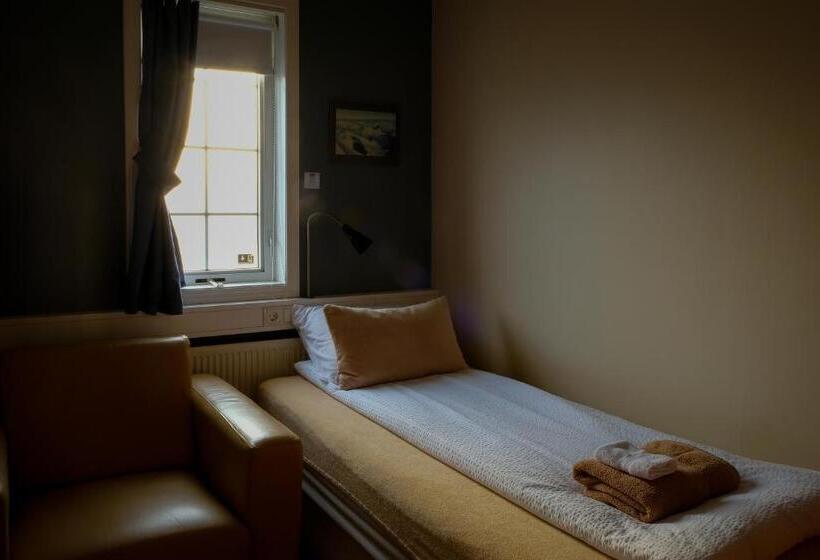 اتاق استاندارد یک تخته با سرویس بهداشتی مشترک, Nupan Deluxe