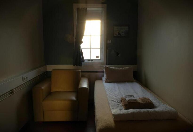 اتاق استاندارد یک تخته با سرویس بهداشتی مشترک, Nupan Deluxe