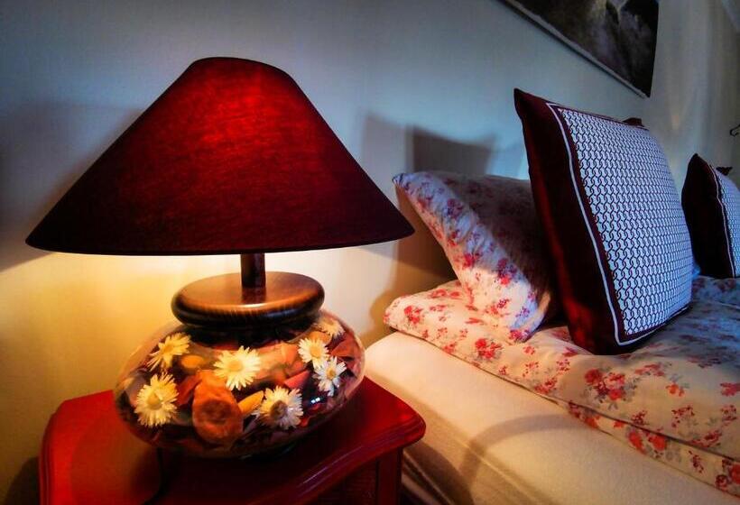 اتاق استاندارد سه نفره, Nupan Deluxe