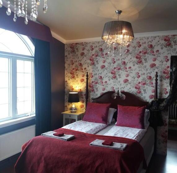 اتاق استاندارد چهار تخته, Nupan Deluxe