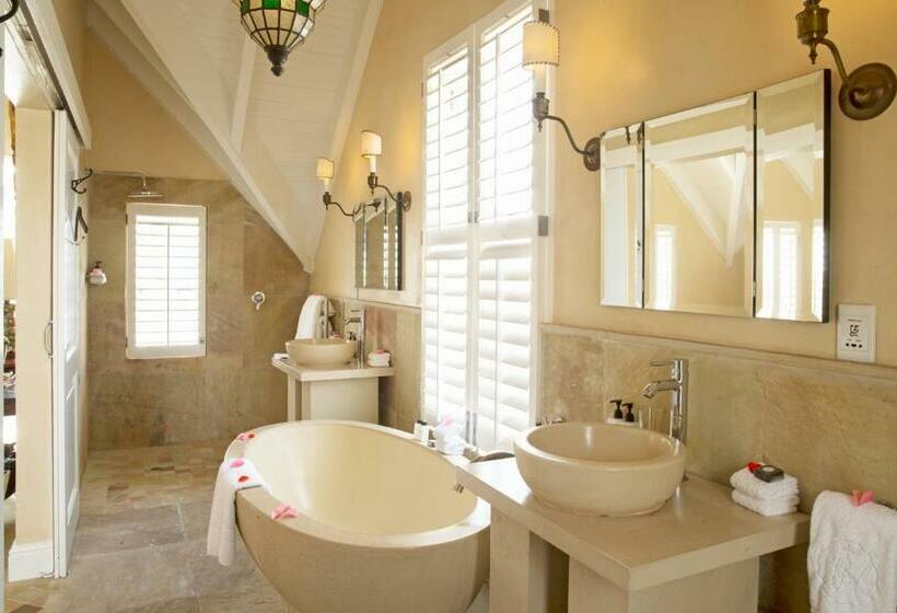 스탠다드 룸 킹사이즈 침대, Birkenhead House