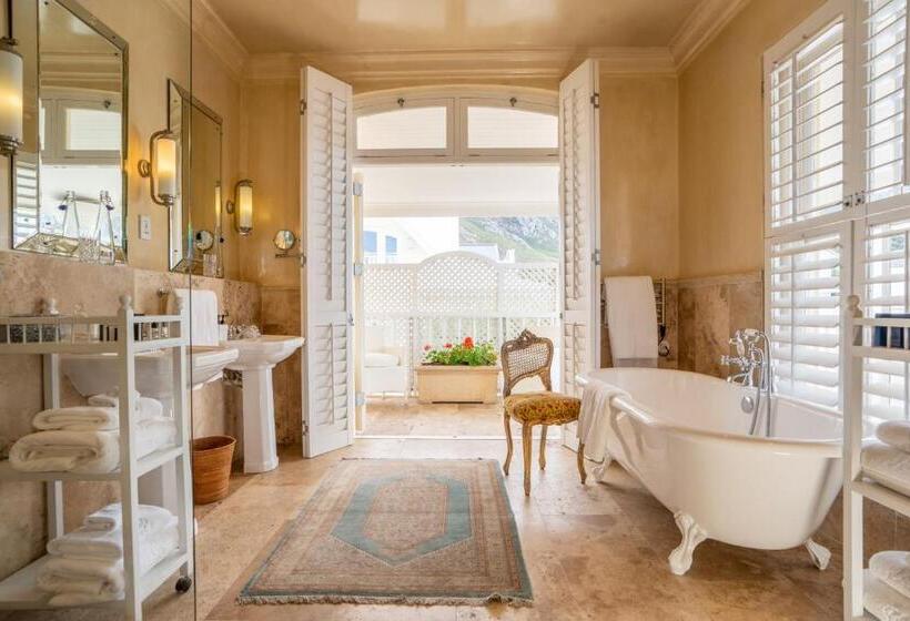 디럭스 룸 킹사이즈 침대, Birkenhead House