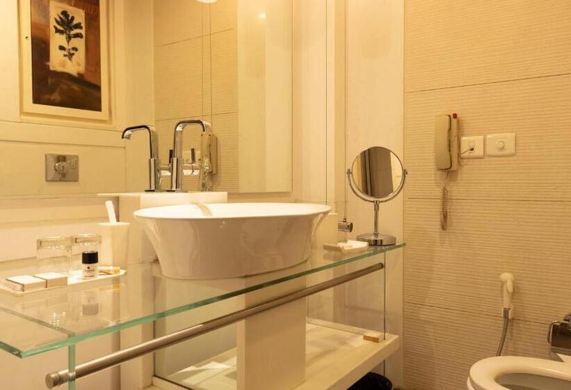 스탠다드 룸, Clarens