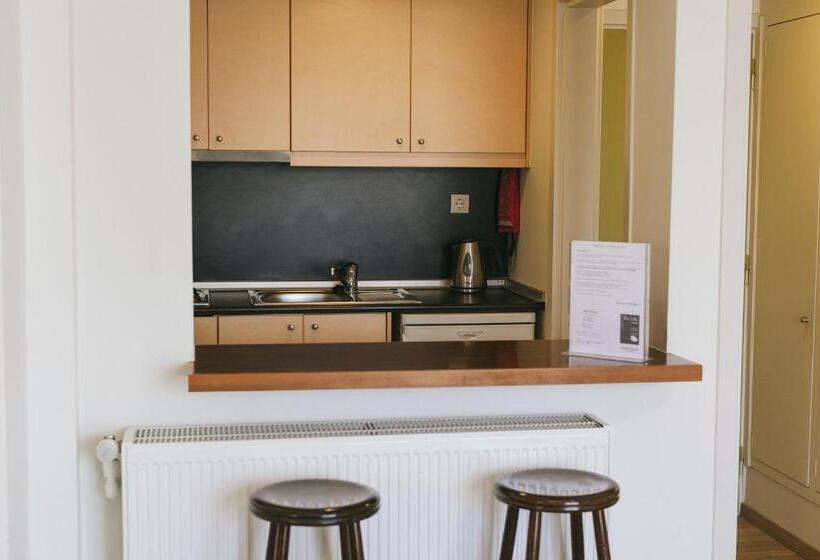 스탠다드 스튜디오 도시 전망, Du Lac