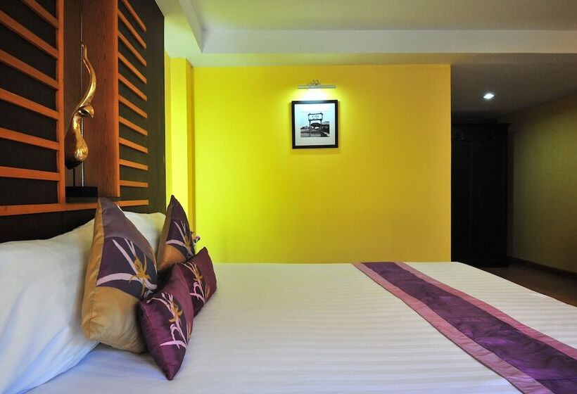 Delüks Oda, Hua Hin White Sand