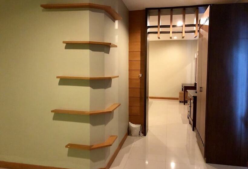 Süit, Hua Hin White Sand