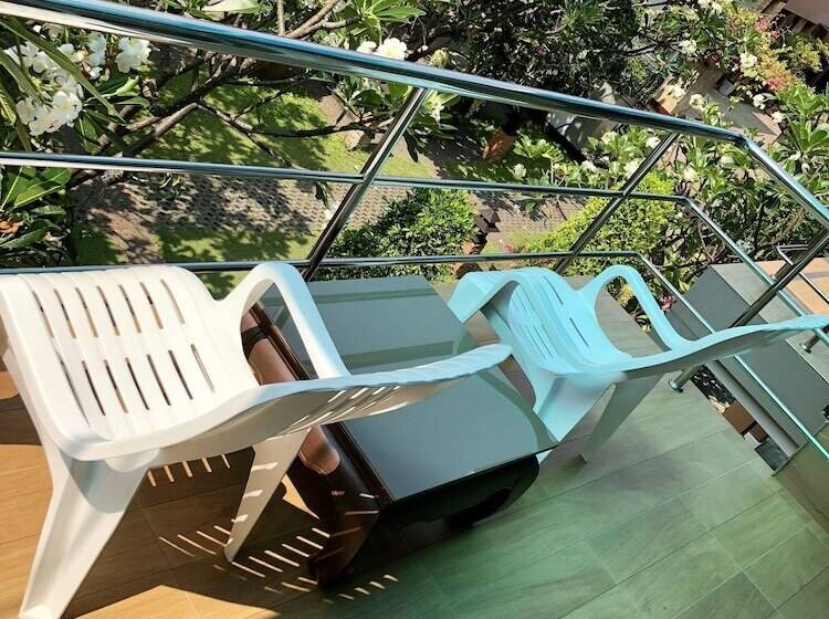 Balkonlu Süit, Hua Hin White Sand