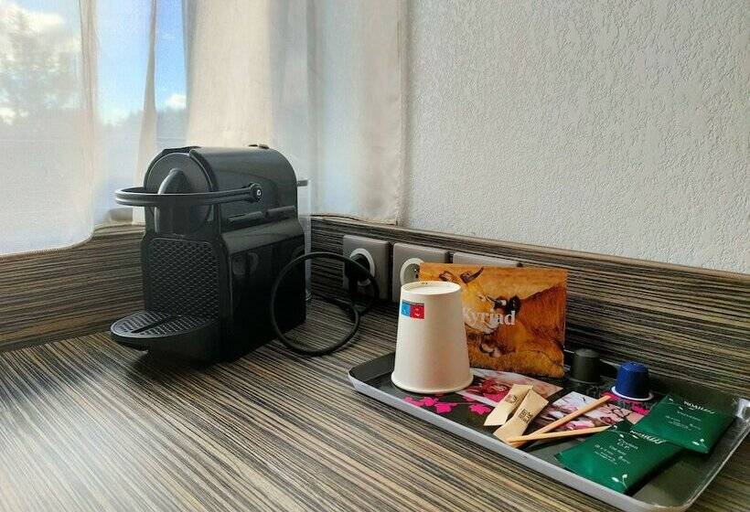 Номер Стандарт, Kyriad Saint Chely D Apcher  Aire De La Lozere