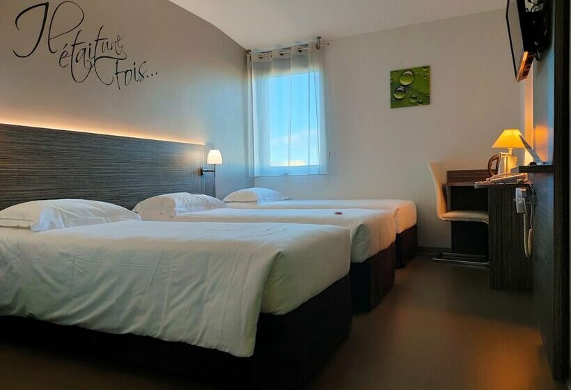 Номер Стандарт, Kyriad Saint Chely D Apcher  Aire De La Lozere