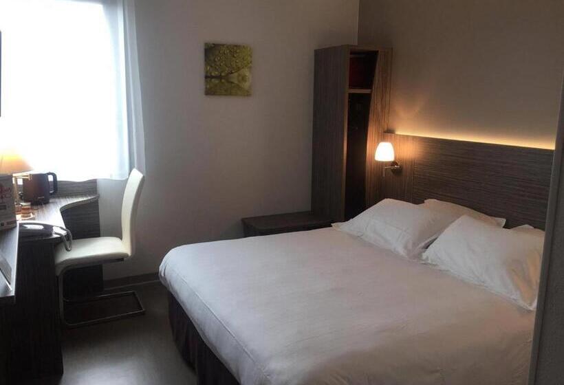 Номер Стандарт, Kyriad Saint Chely D Apcher  Aire De La Lozere