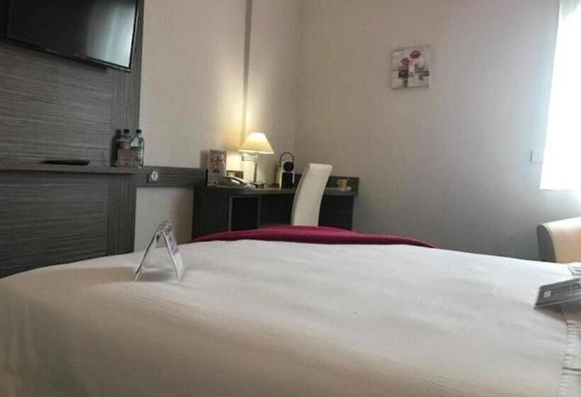 Номер Superior, Kyriad Saint Chely D Apcher  Aire De La Lozere