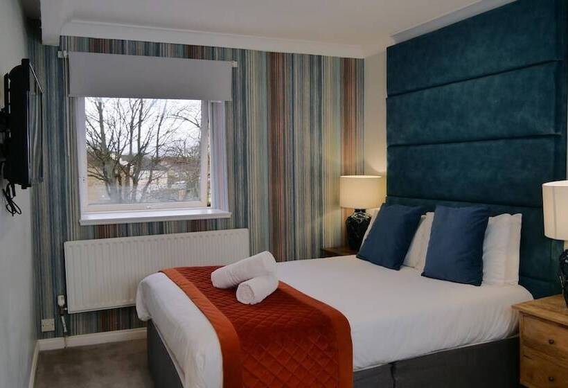 غرفة قياسية, Manor House