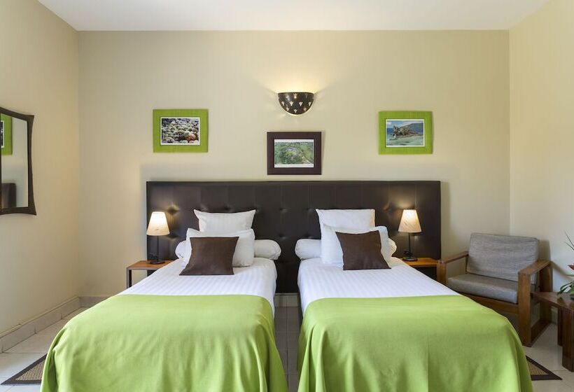 اتاق استاندارد, Relais Des Plateaux & Spa– Ivato International Airport