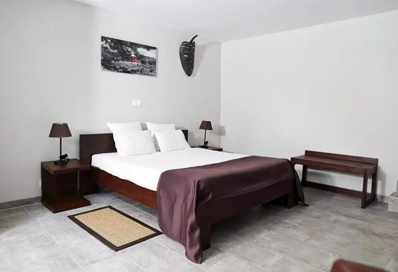 اتاق استاندارد, Relais Des Plateaux & Spa– Ivato International Airport