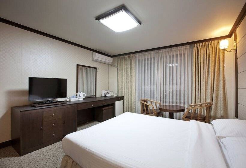 غرفة قياسية, The Cheil Hotel Onyang