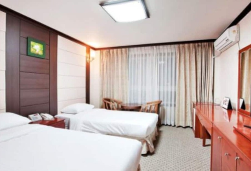 غرفة قياسية, The Cheil Hotel Onyang