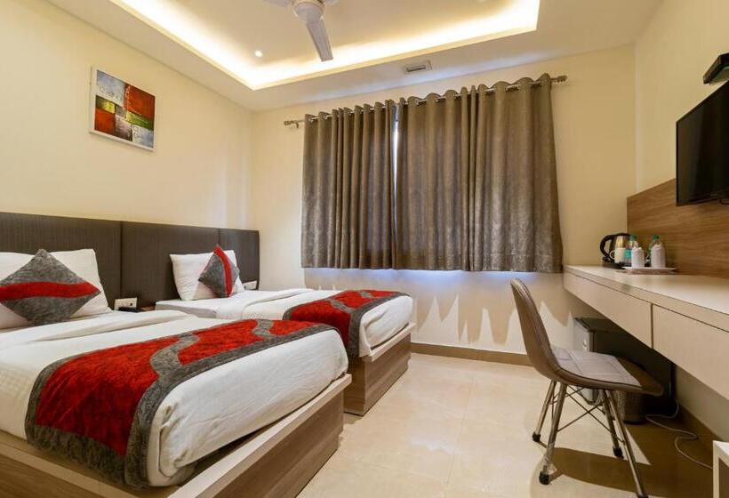 Quarto standard, Tripple Tree   Karol Bagh