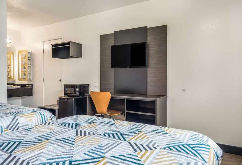 غرفه قياسيه سريرين مزدوجين, Motel 6college Station, Tx  Bryan