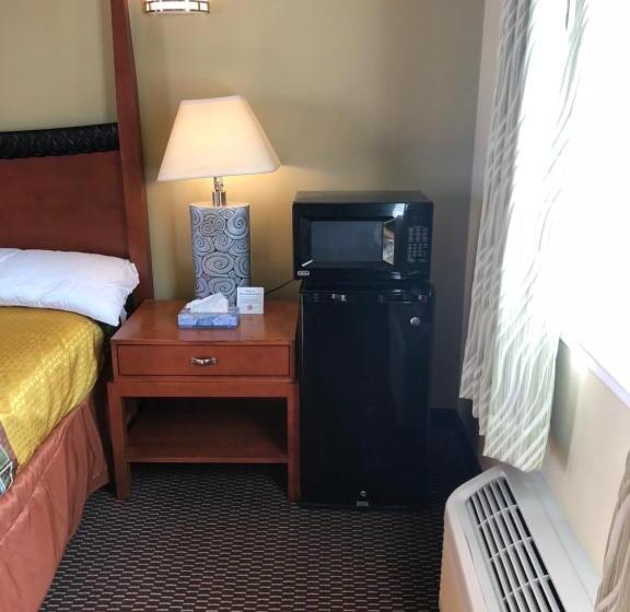 غرفه قياسيه سريرين مزدوجين, Budget Inn Williamsport