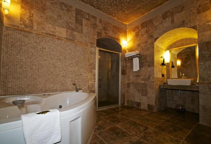جناح سرير كينج, Grand Cave Suites