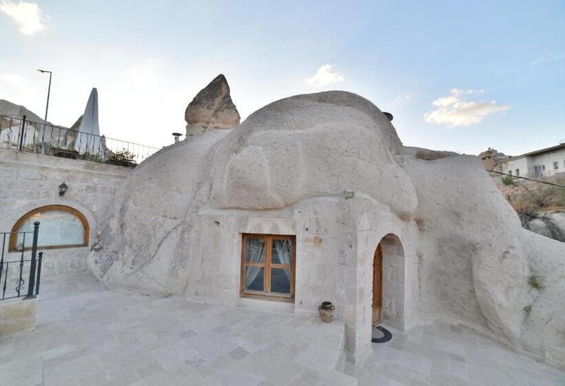 جناح, Grand Cave Suites