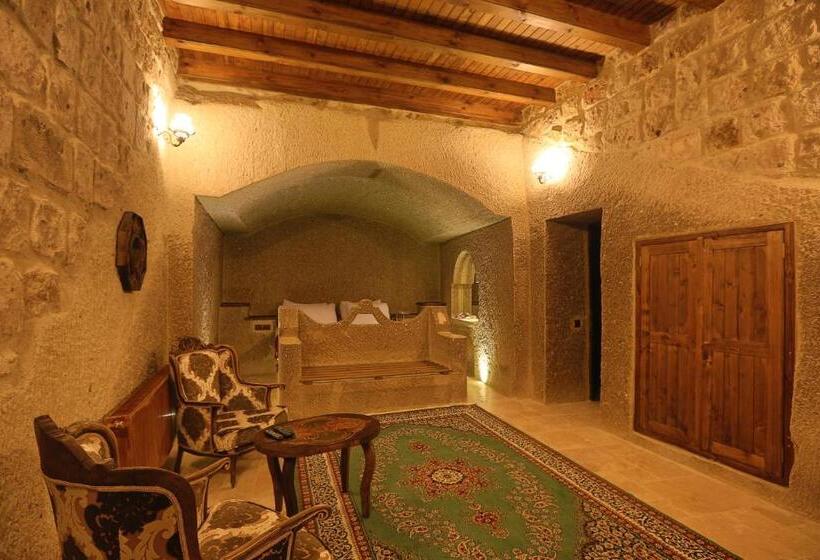 جناح, Grand Cave Suites